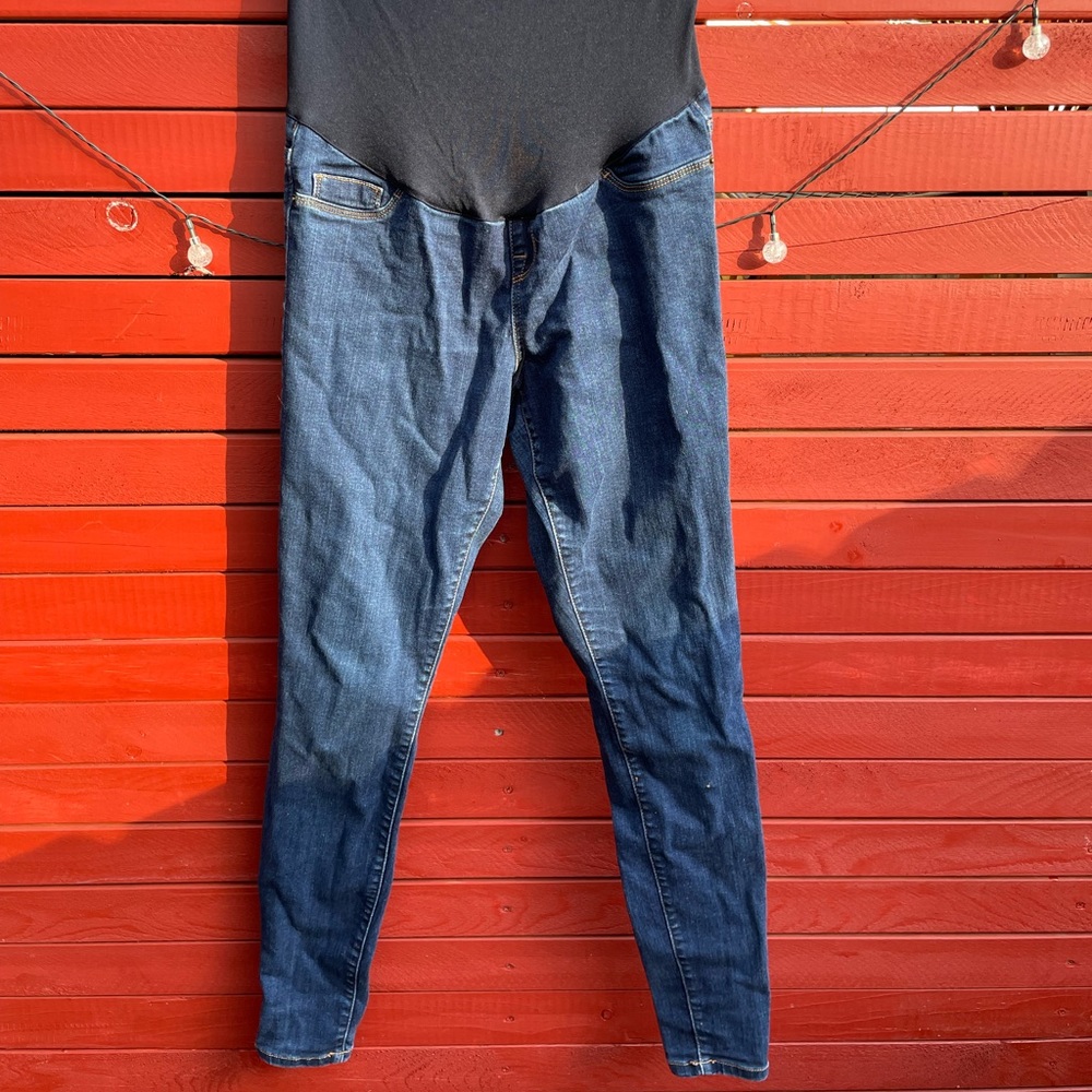 Maternity jeggings size xs